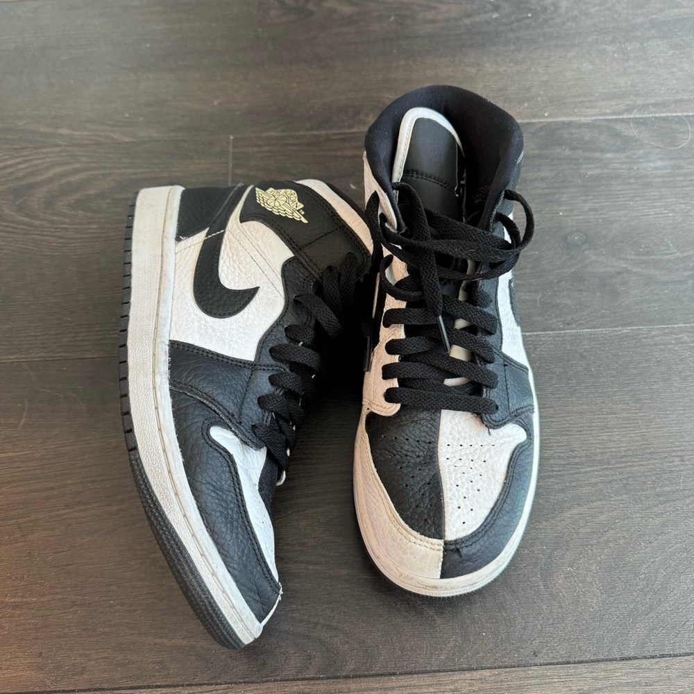 Nike Jordan Women Black White 9 sneaker